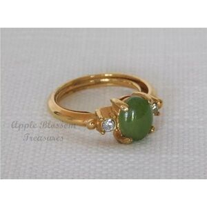 Vintage Avon 1974 Gold Tone “Oriental Jade” Faux Jade & Rhinestone Ring Size 4-5